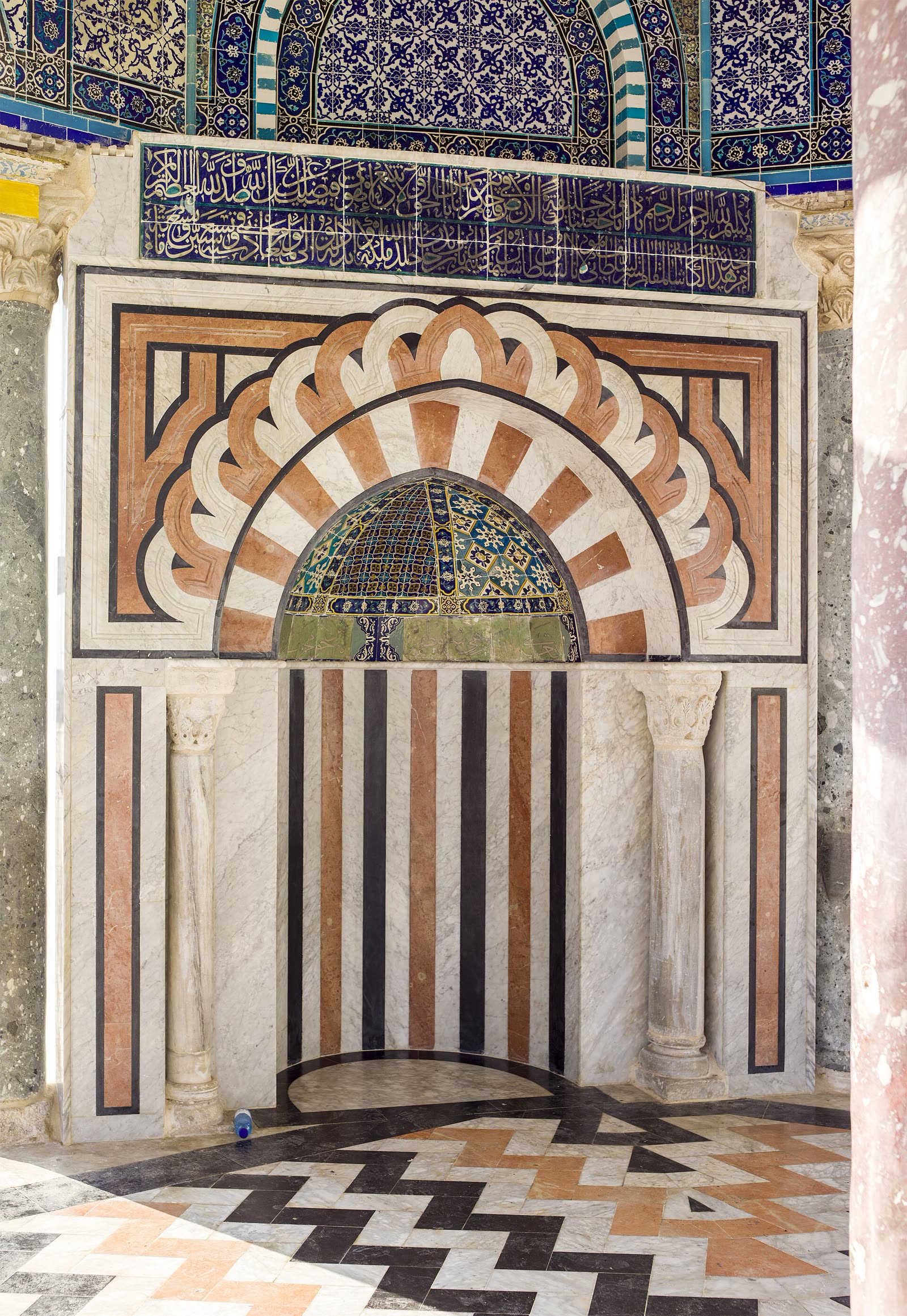 Jerusalem-2013(2)-Temple Mount-Dome of the Chain (Mihrab)