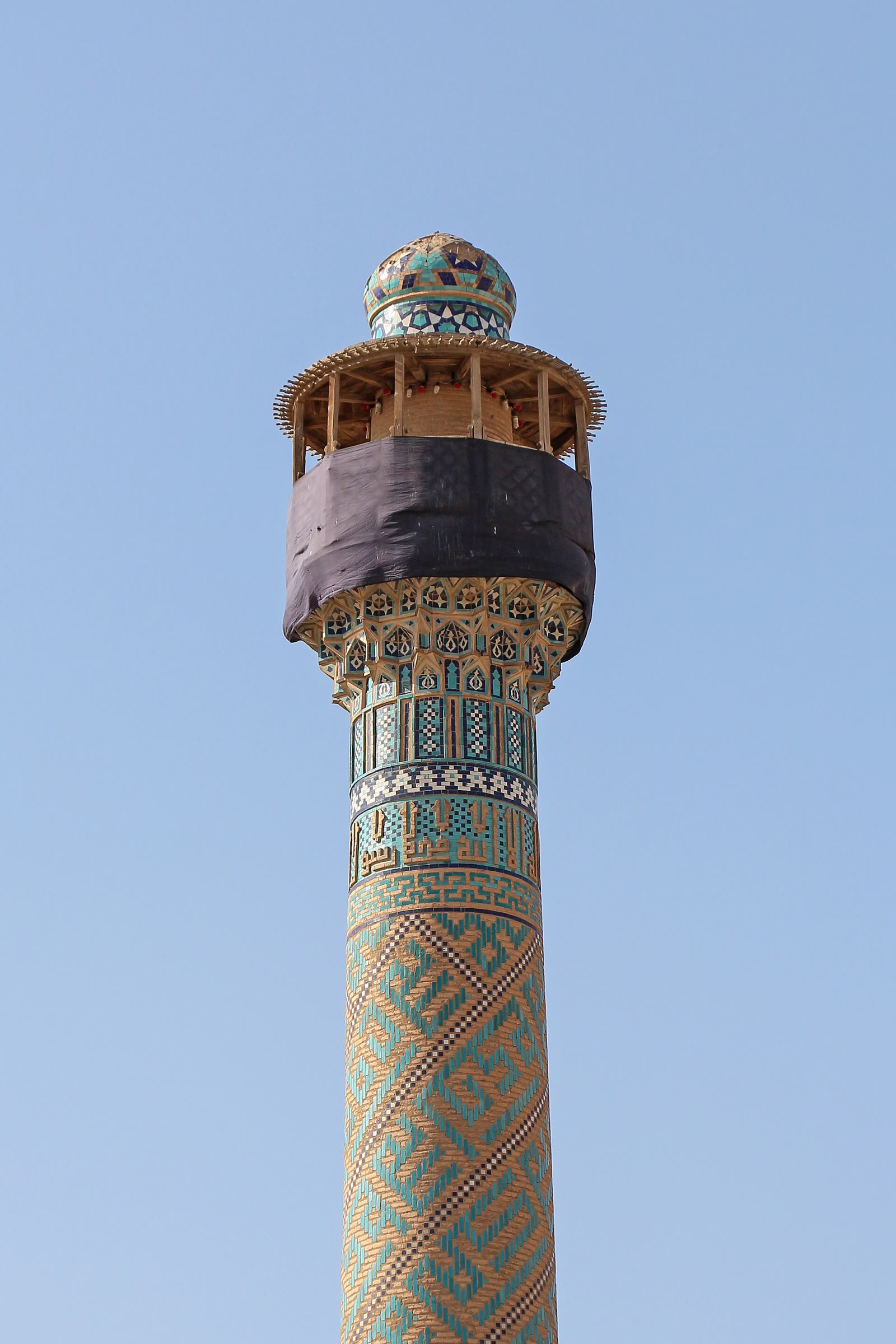 Jameh Mosque of Isfahan - Minaret 01