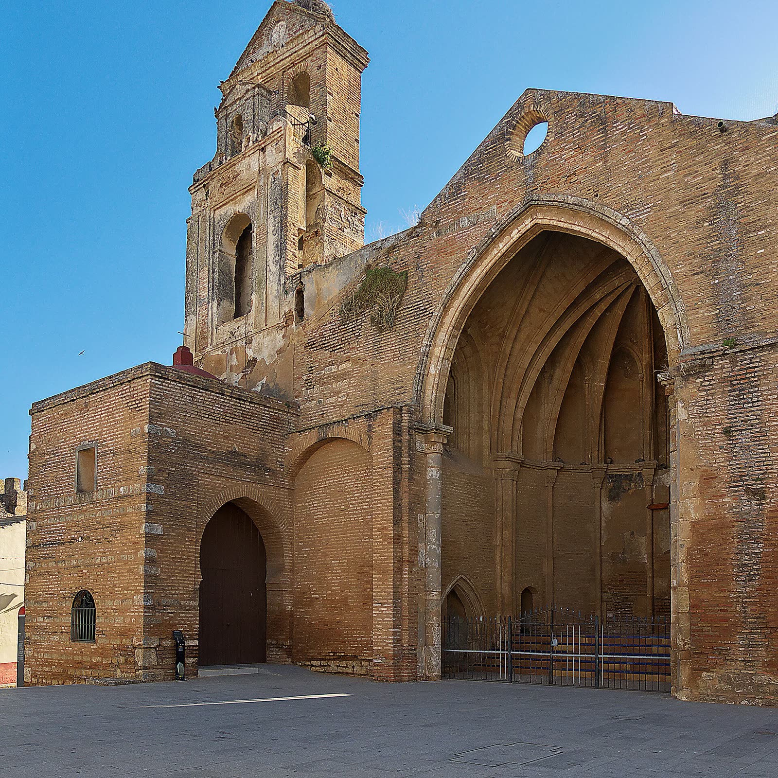Iglesia de San Martín. Niebla