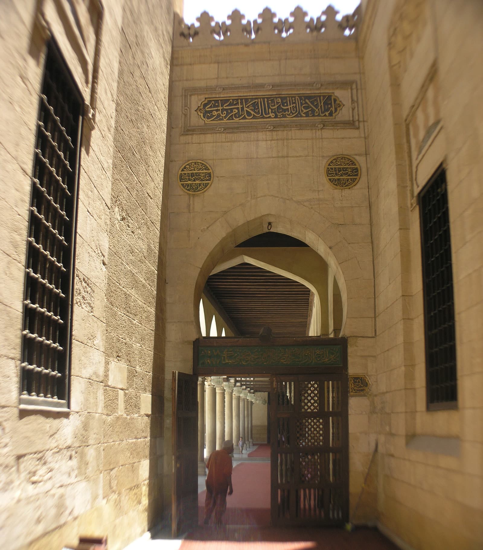 Cairo - Islamic district - Al Azhar Mosque and University - interior gate near women only area
